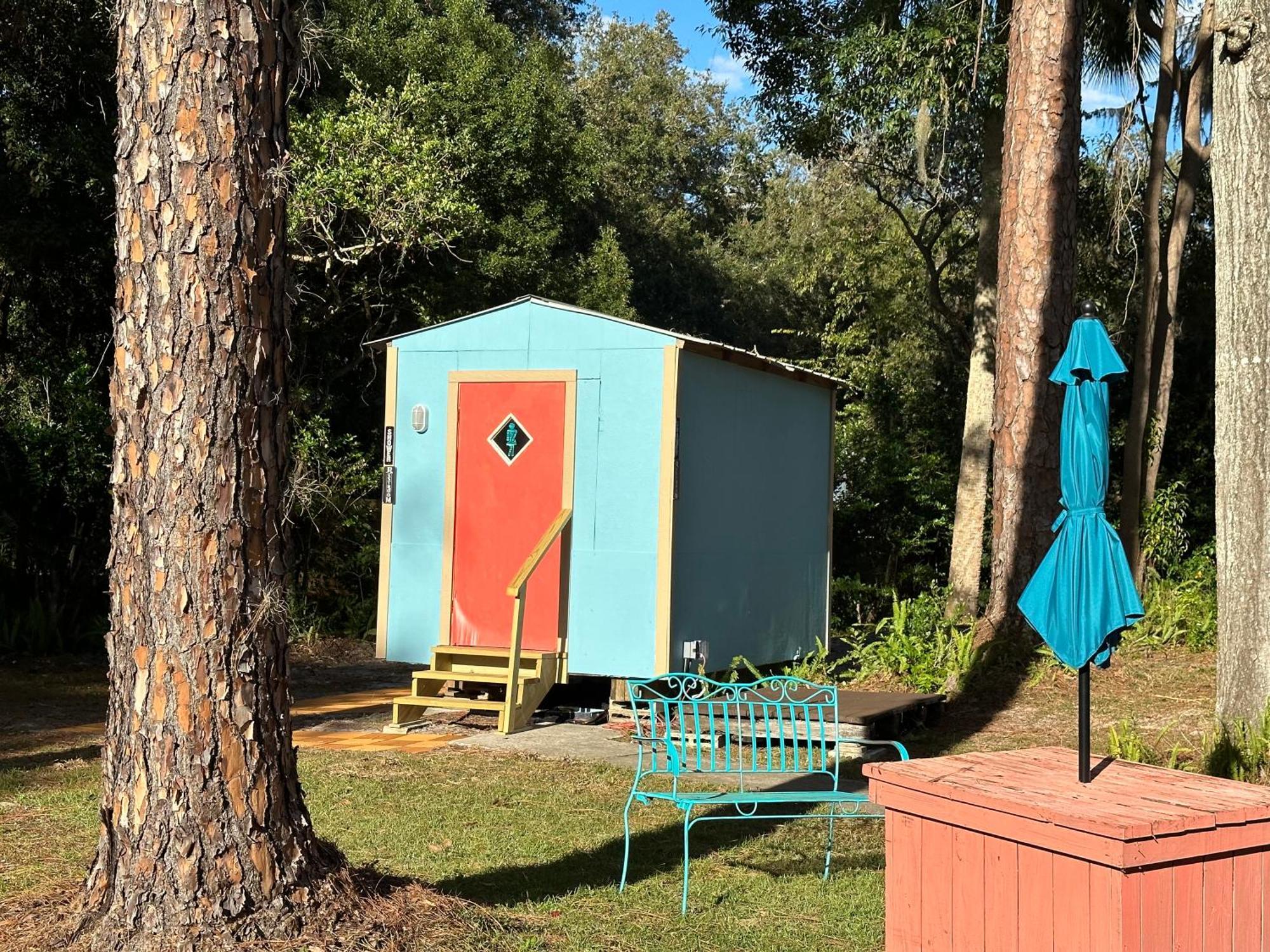 Nature Coast Inn & Cottages Inglis Extérieur photo